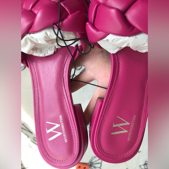 Women Sandals - Picture 2 of 7